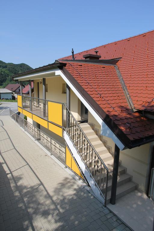 Apartments Veno ラーシュコ エクステリア 写真