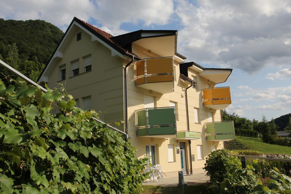 Apartments Veno ラーシュコ エクステリア 写真